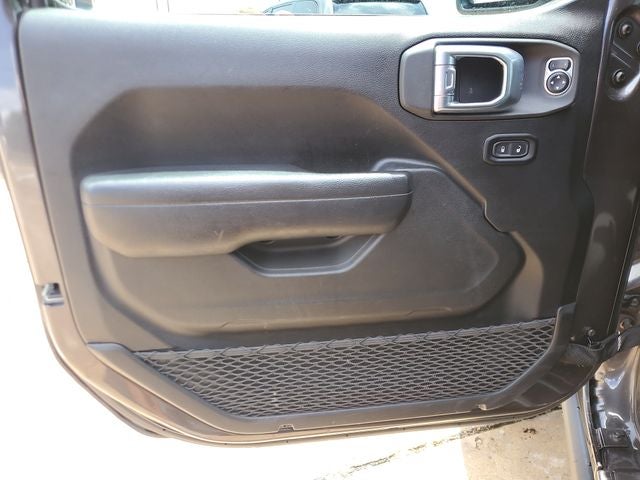 2025 Jeep Wrangler 4-Door Rubicon - Photo 17