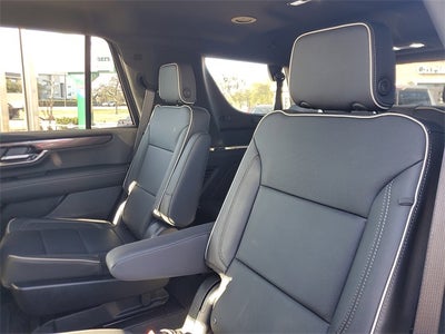 2025 GMC Yukon Elevation