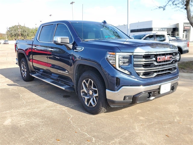 2022 GMC Sierra 1500 SLT