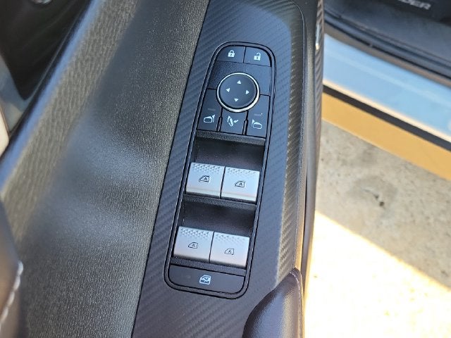 2025 Mitsubishi Outlander SE - Photo 19