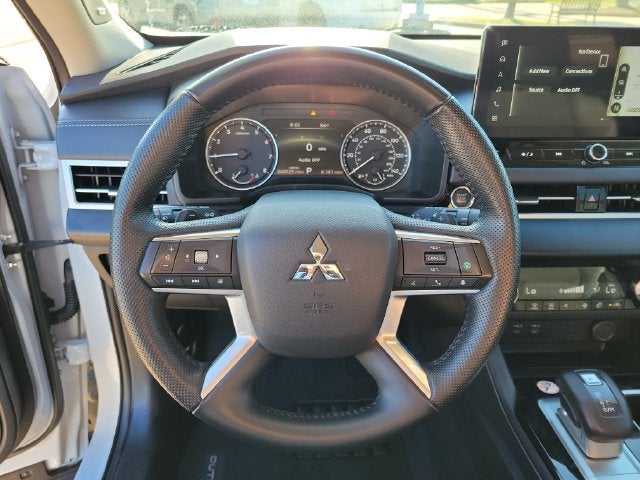 2025 Mitsubishi Outlander SE - Photo 20
