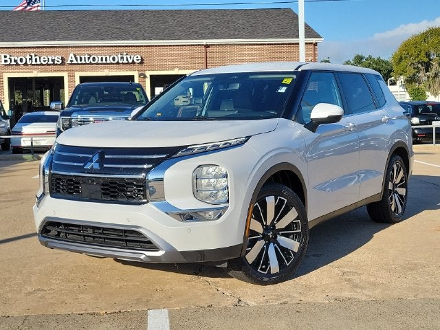 2025 Mitsubishi Outlander SE - Photo 31