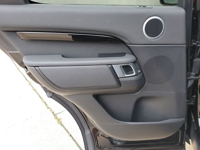 2024 Land Rover Discovery S