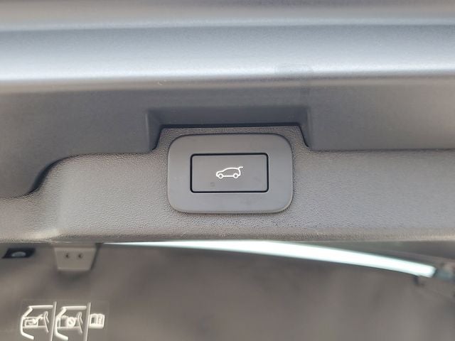 2024 Land Rover Discovery S