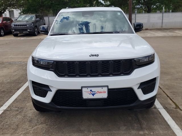 2025 Jeep Grand Cherokee Altitude X 4x2