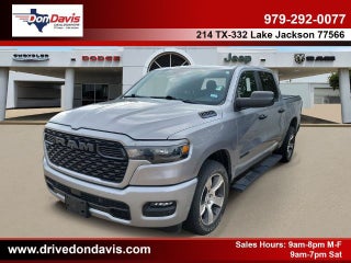2025 RAM 1500 Tradesman Crew Cab 4x2 5'7" Box