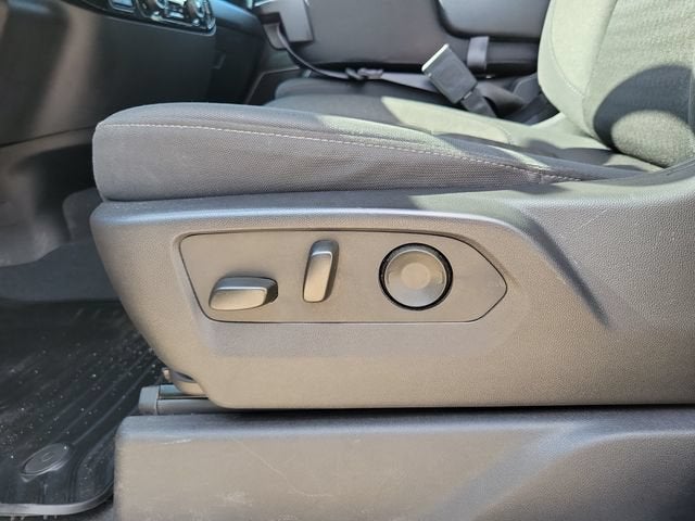 2025 Chevrolet Silverado 1500 LT - Photo 15