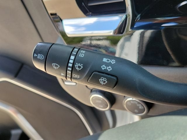 2025 Chevrolet Silverado 1500 LT - Photo 28