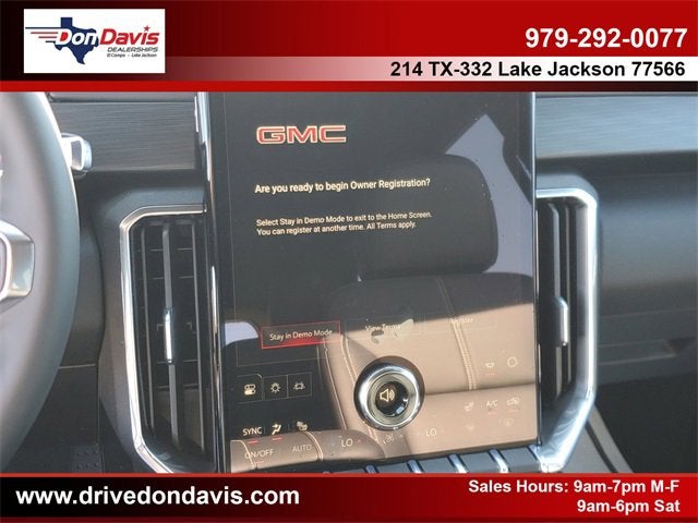 2026 GMC Acadia Elevation