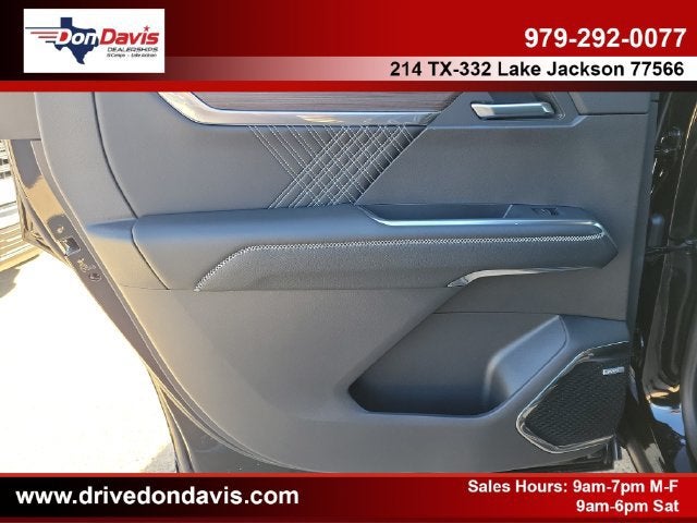 2027 GMC Acadia Denali