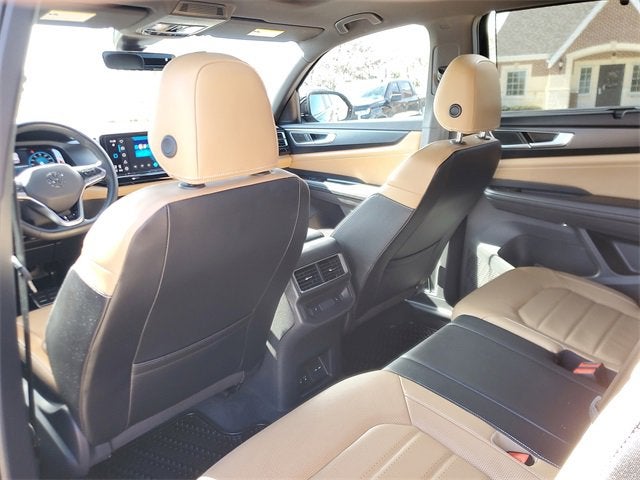 2024 Volkswagen Atlas Cross Sport 2.0T SEL R-Line