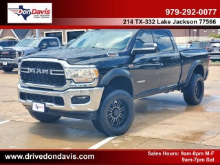 2022 RAM 2500 Tradesman Crew Cab 4x4 6'4" Box
