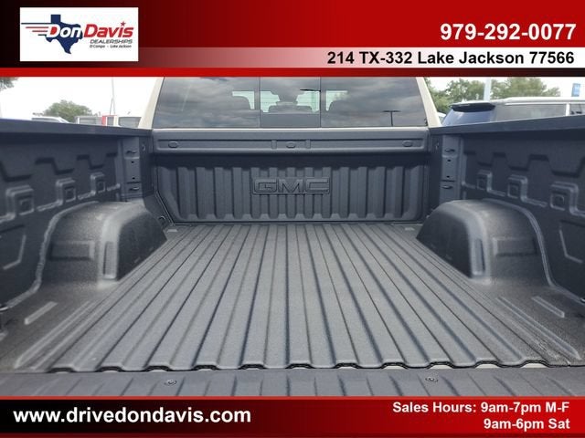 2026 GMC Sierra 1500 AT4 - Photo 6