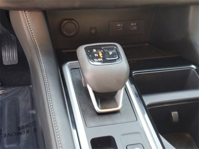 2025 Nissan Pathfinder SL FWD