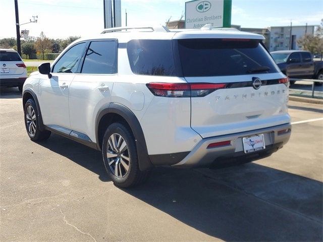 2025 Nissan Pathfinder SL FWD